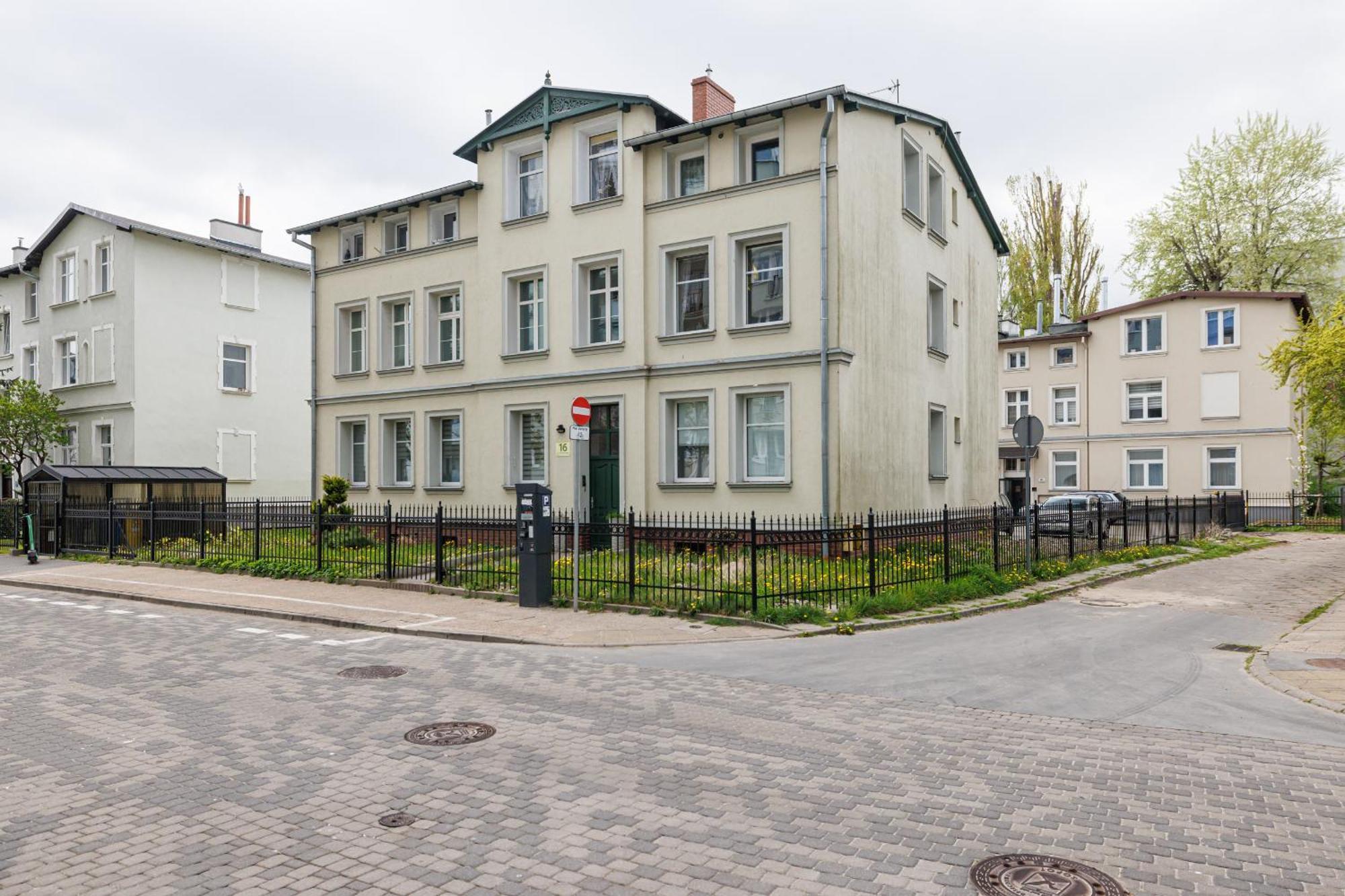 Gold By Praia Apartments - 600 M Do Plazy - Parking Sopot Exterior photo